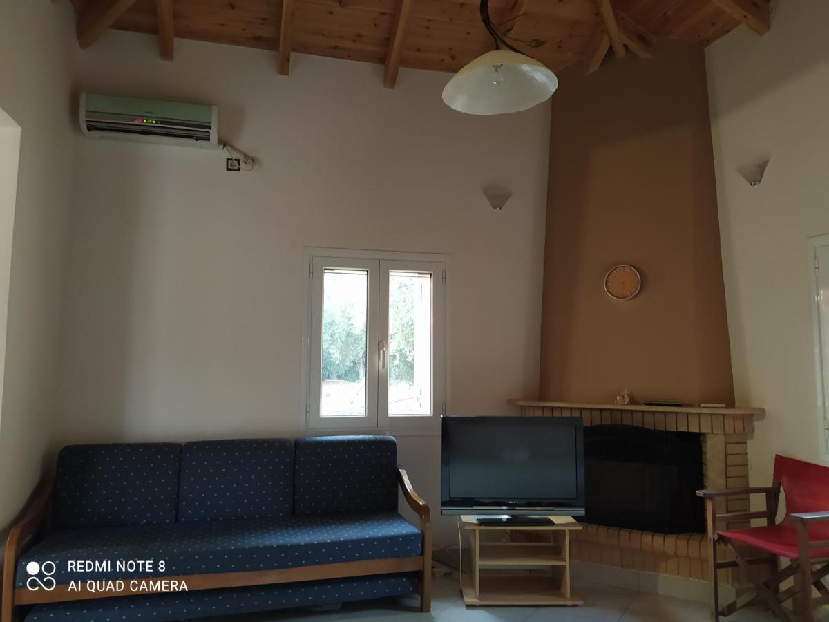ozena countryside apartment Vromonérion Exterior foto